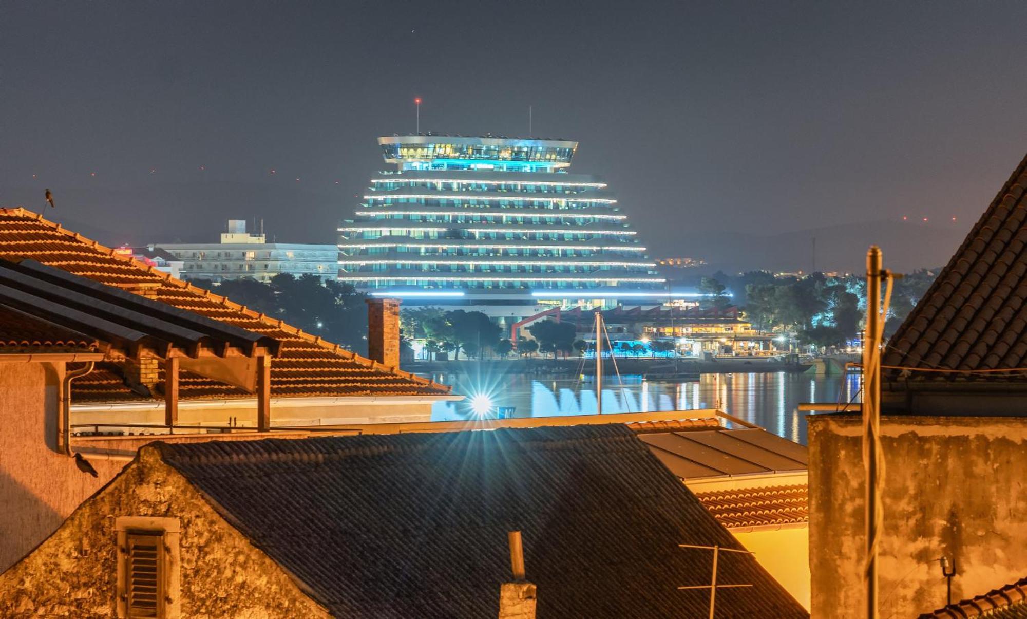 Heritage Residence In Center With Pool- Apartments Водице Екстер'єр фото